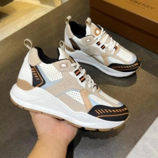 Burberry Low Shoes